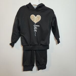 NWOT! 18-24M GIRLS 2pc Set - Black Love Heart Hoodie and Pants Set